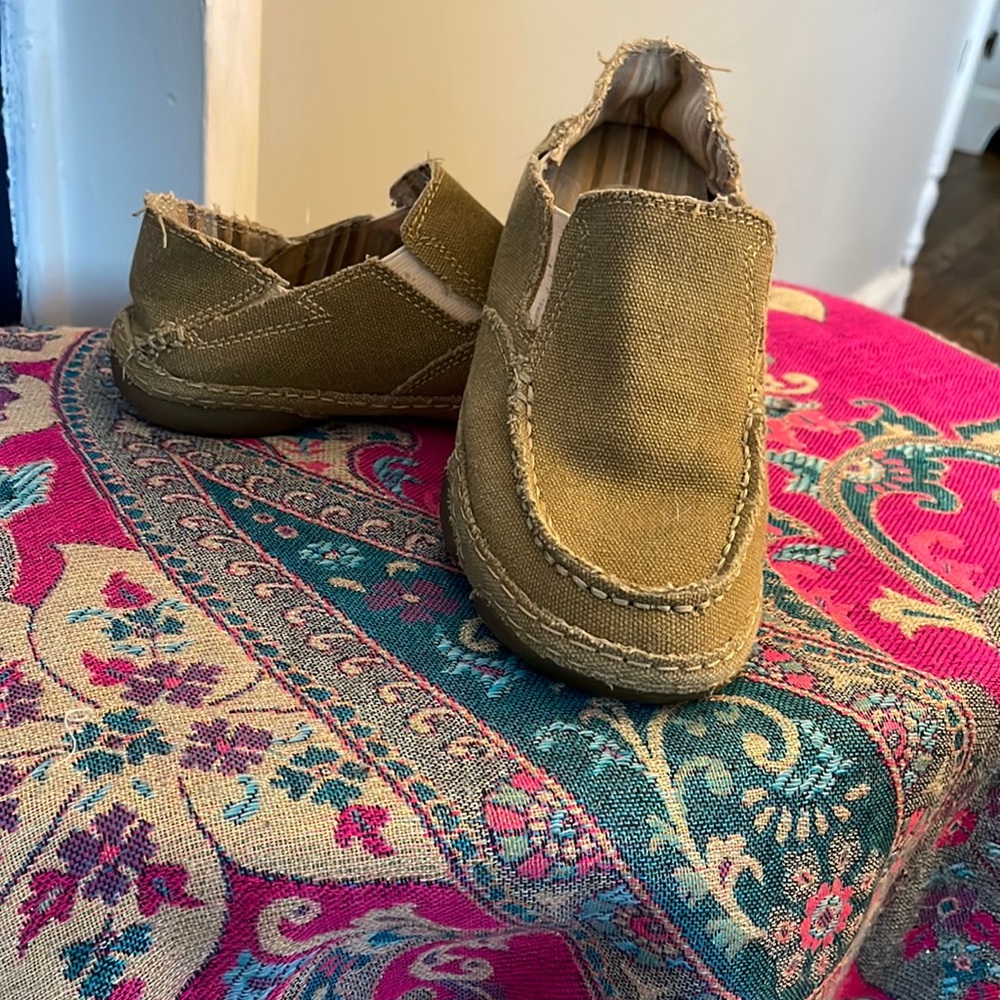 Tony Lama tan canvas loafer